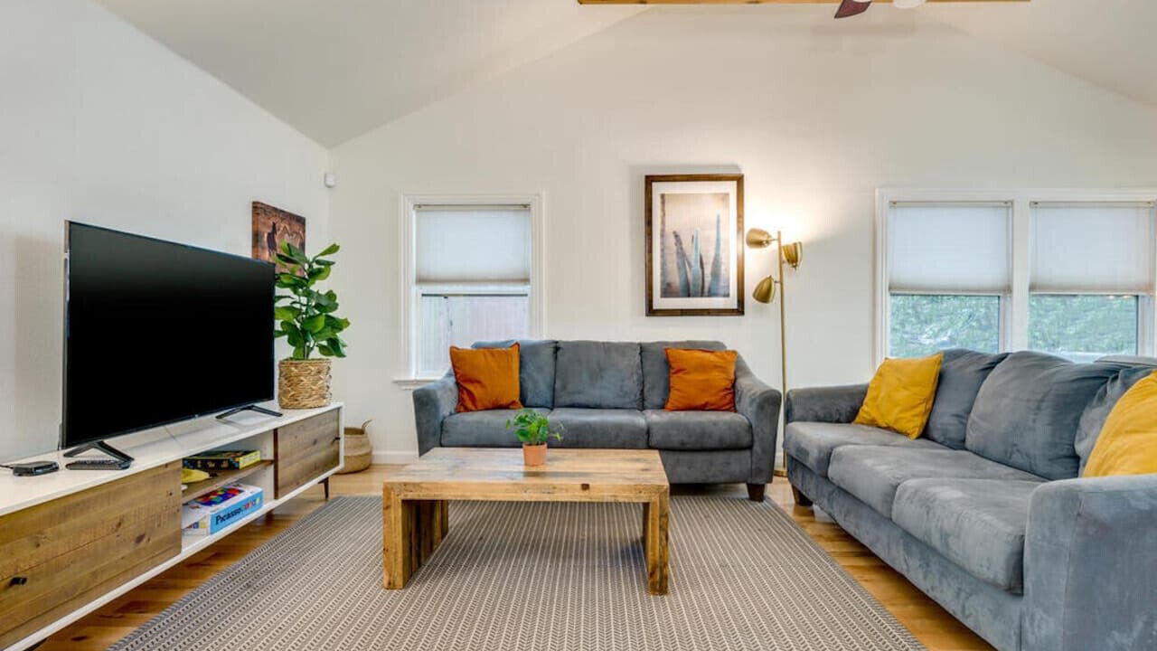 Photo of Livingroom in Zilker