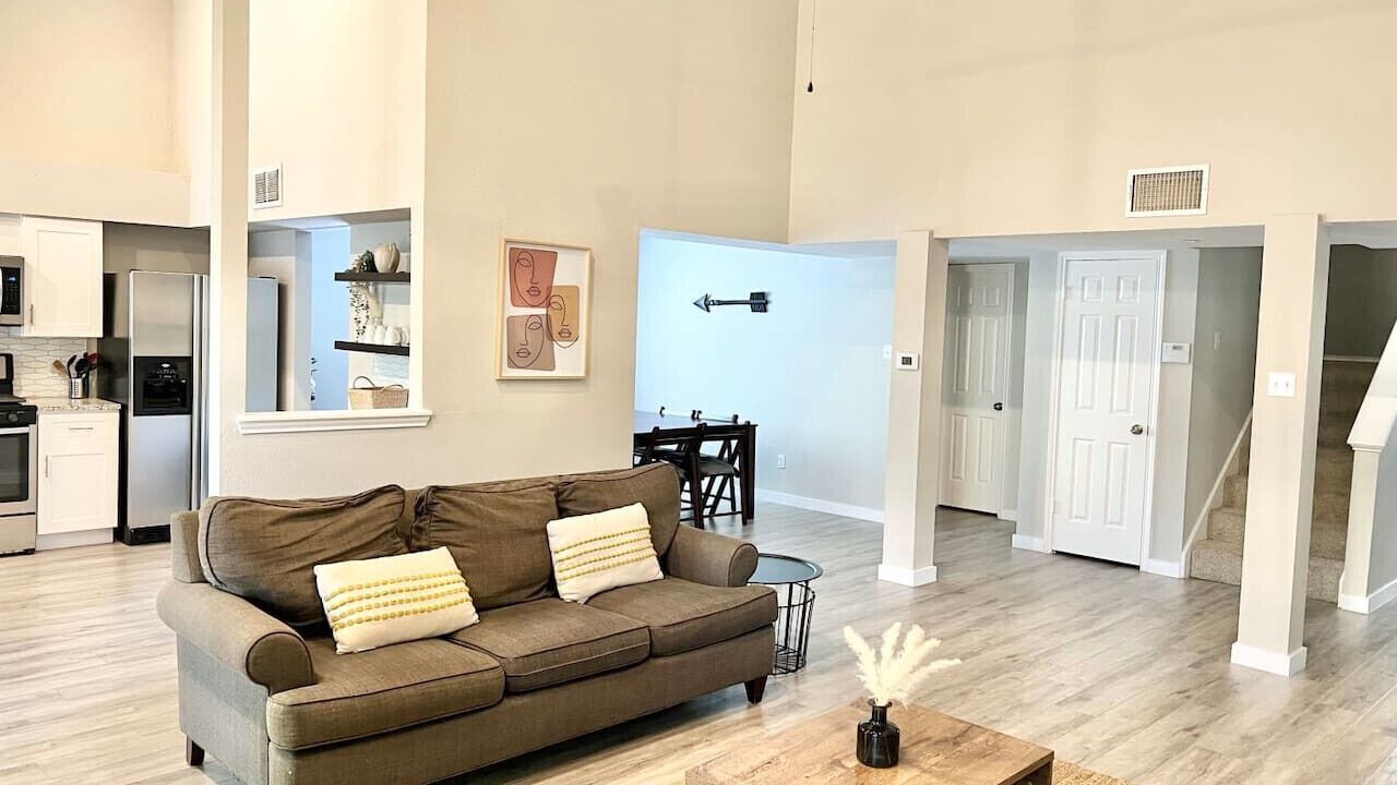 Photo of Livingroom in Milwood
