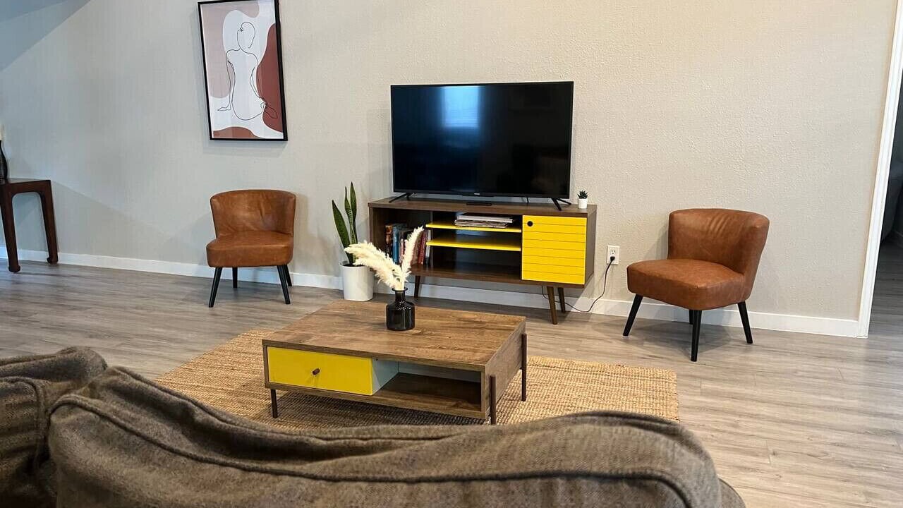 Photo of Livingroom in Milwood