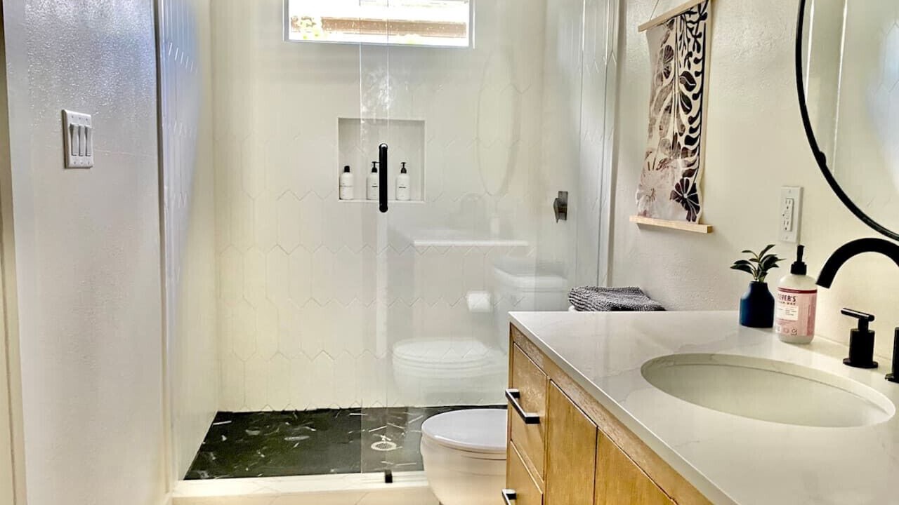 Photo of Bathroom in Govalle