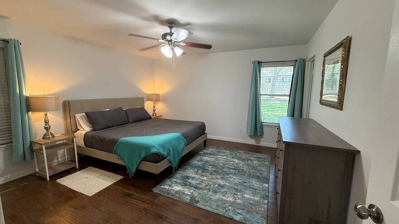 Photo of Bedroom in North Park Estates