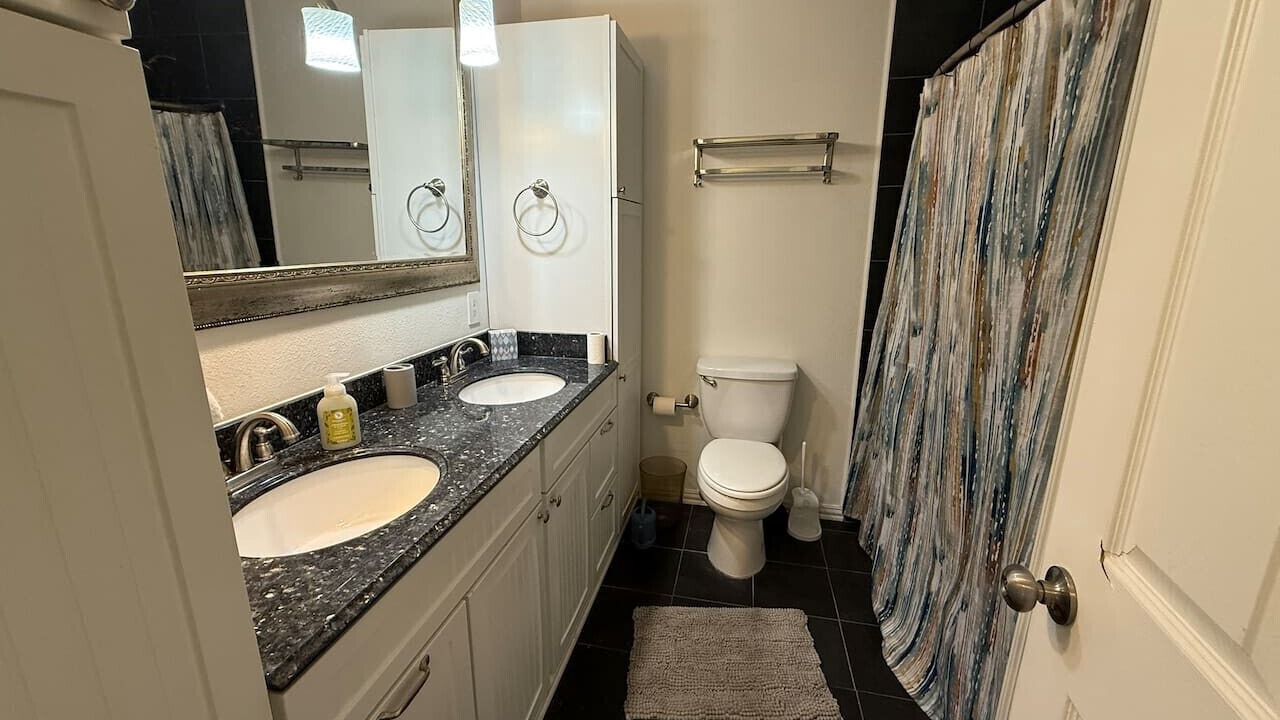 Photo of Bathroom in North Park Estates