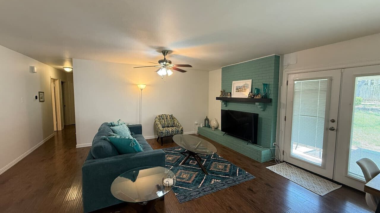 Photo of Livingroom in North Park Estates