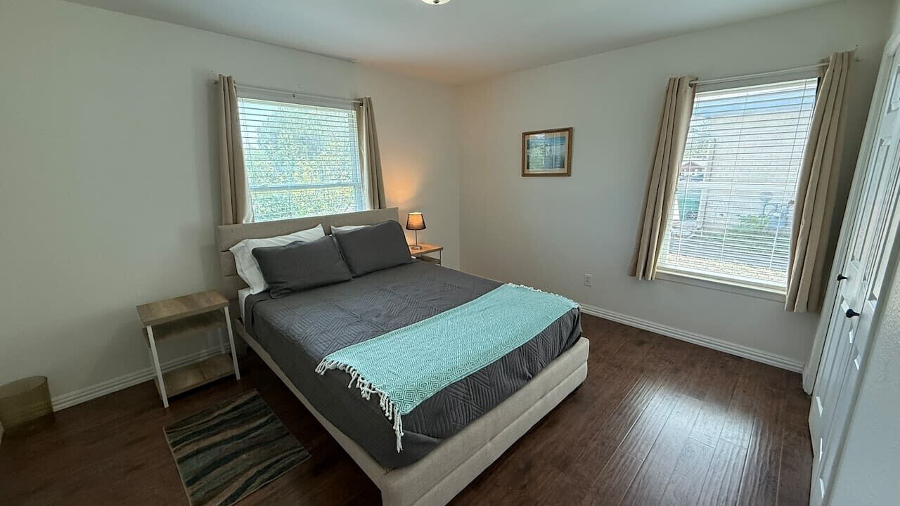 Photo of Bedroom in North Park Estates