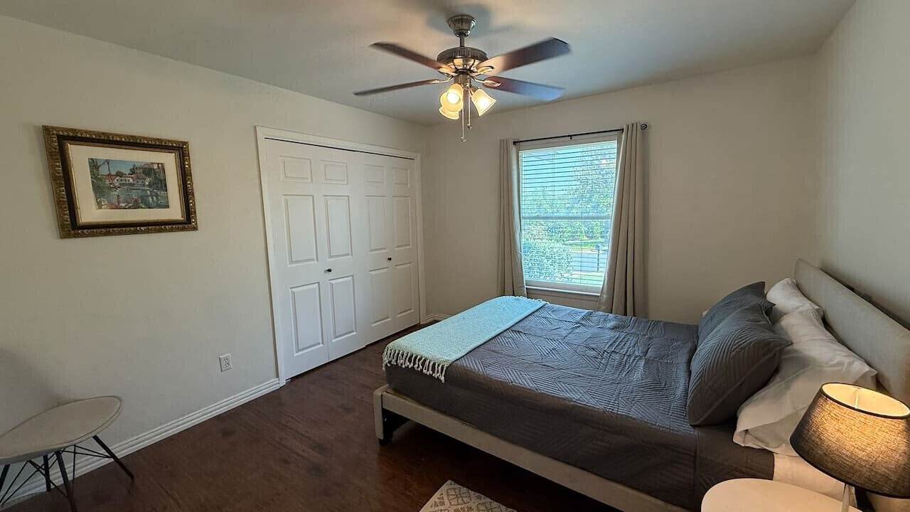Photo of Bedroom in North Park Estates