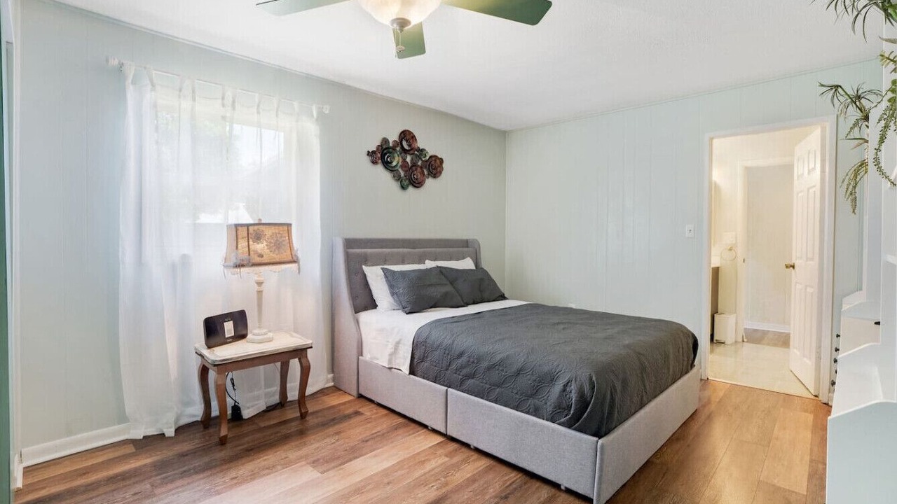 Photo of Bedroom in Valrico