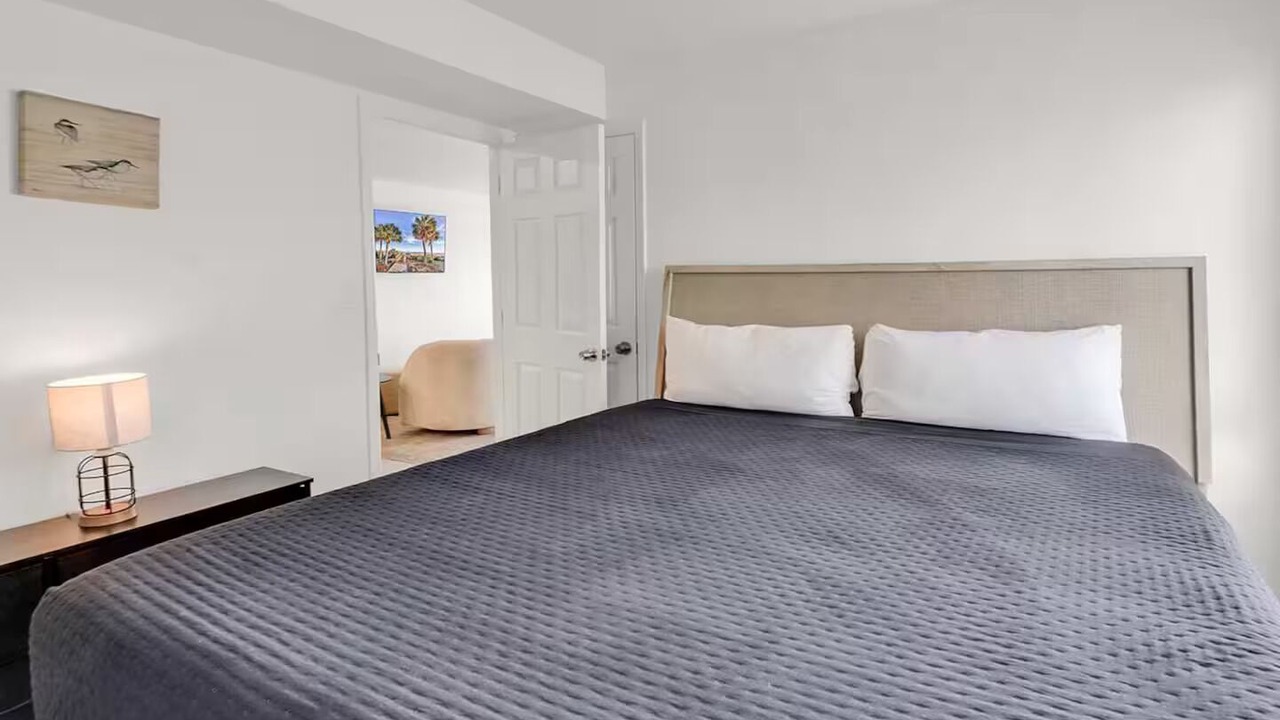 Photo of Bedroom in Ocean Drive
