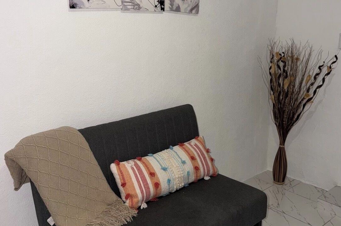 Photo of Livingroom in Pinecrest West Park