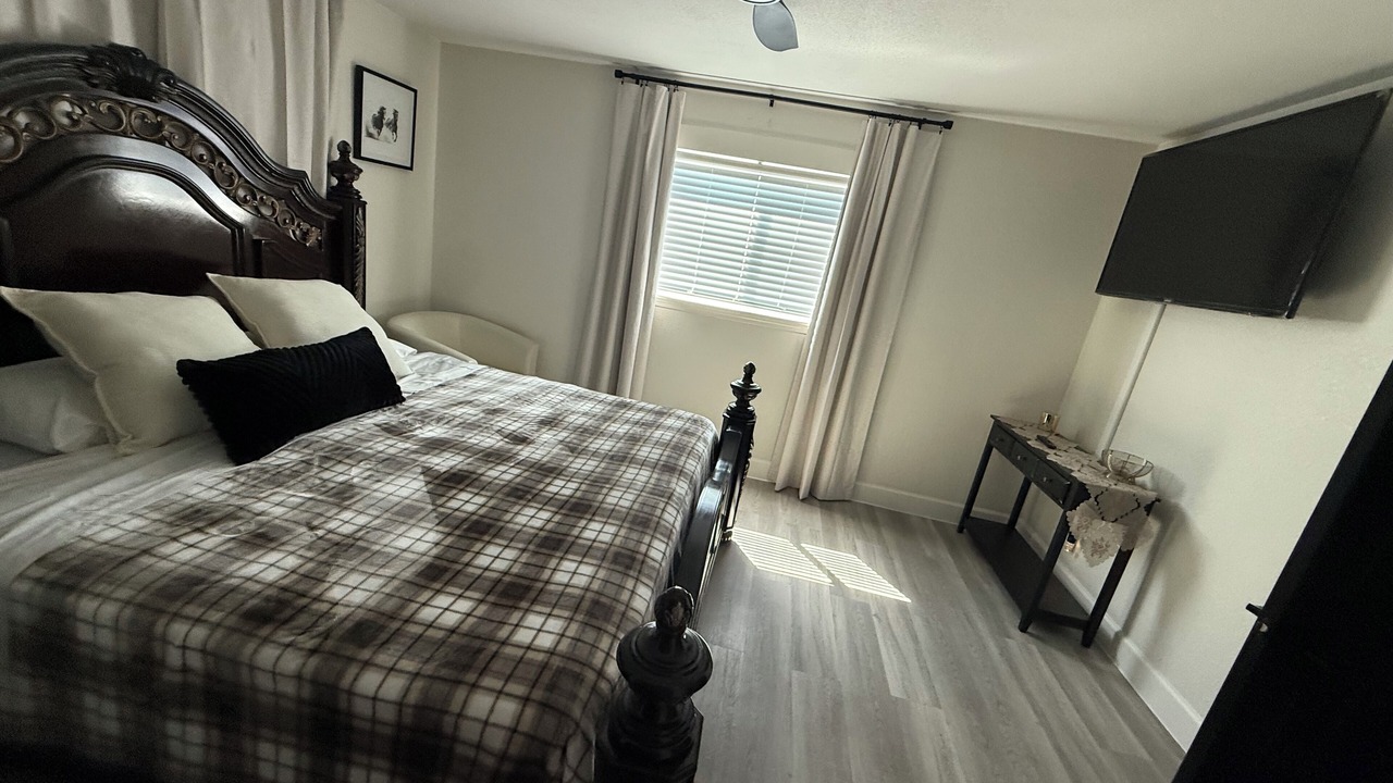 Photo of Bedroom in North San Antonio - SAT