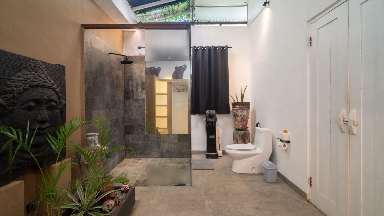 Photo of Bathroom in Uluwatu