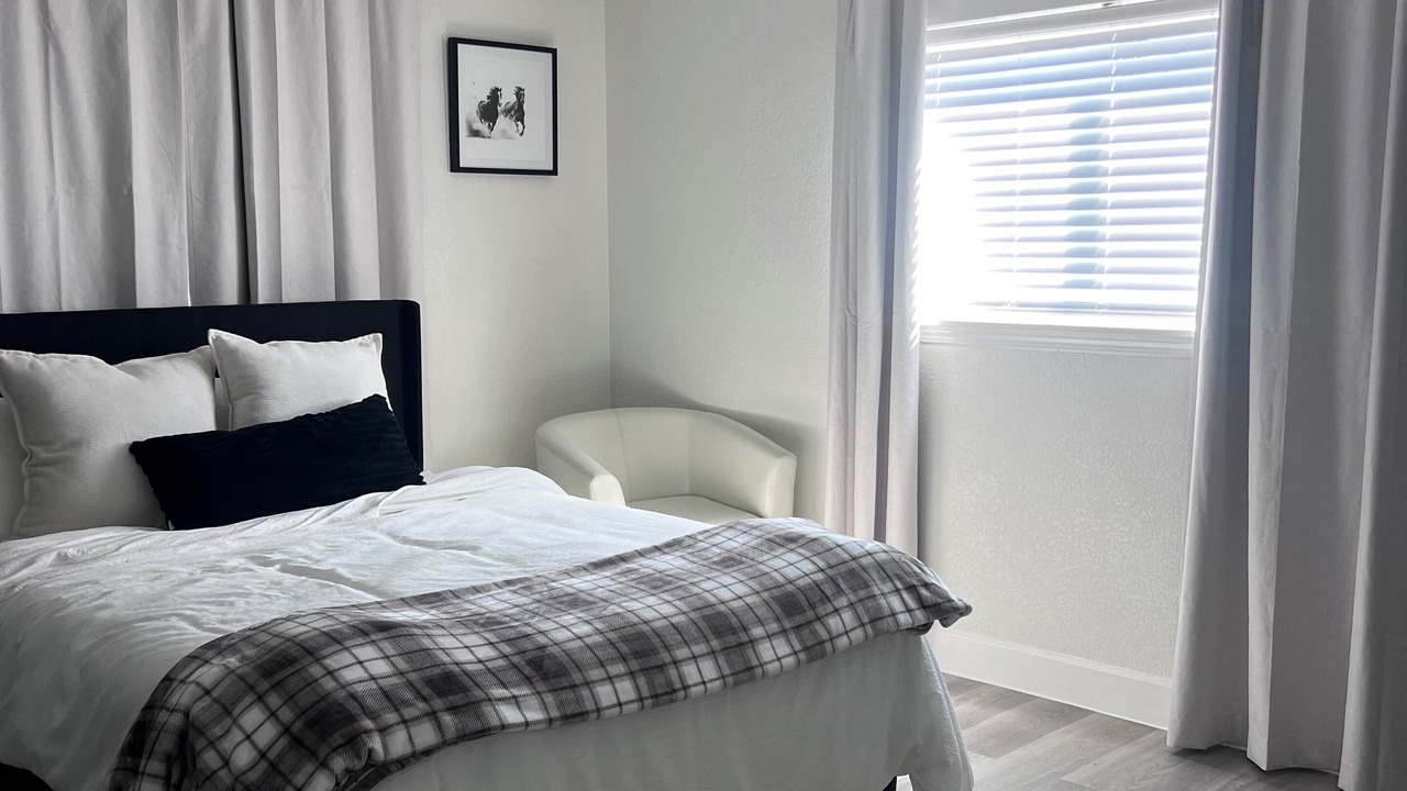 Photo of Bedroom in North San Antonio - SAT