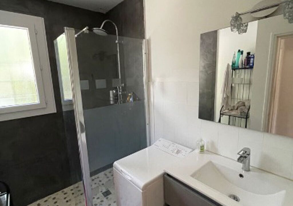 Photo of Bathroom in Saint-Vincent-sur-Jard