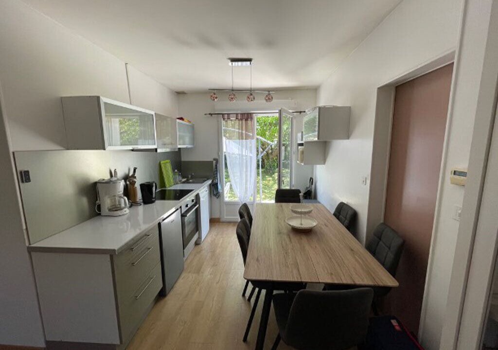 Photo of Kitchen in Saint-Vincent-sur-Jard