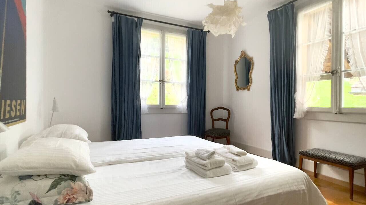 Photo of Bedroom in Oberhofen am Thunersee