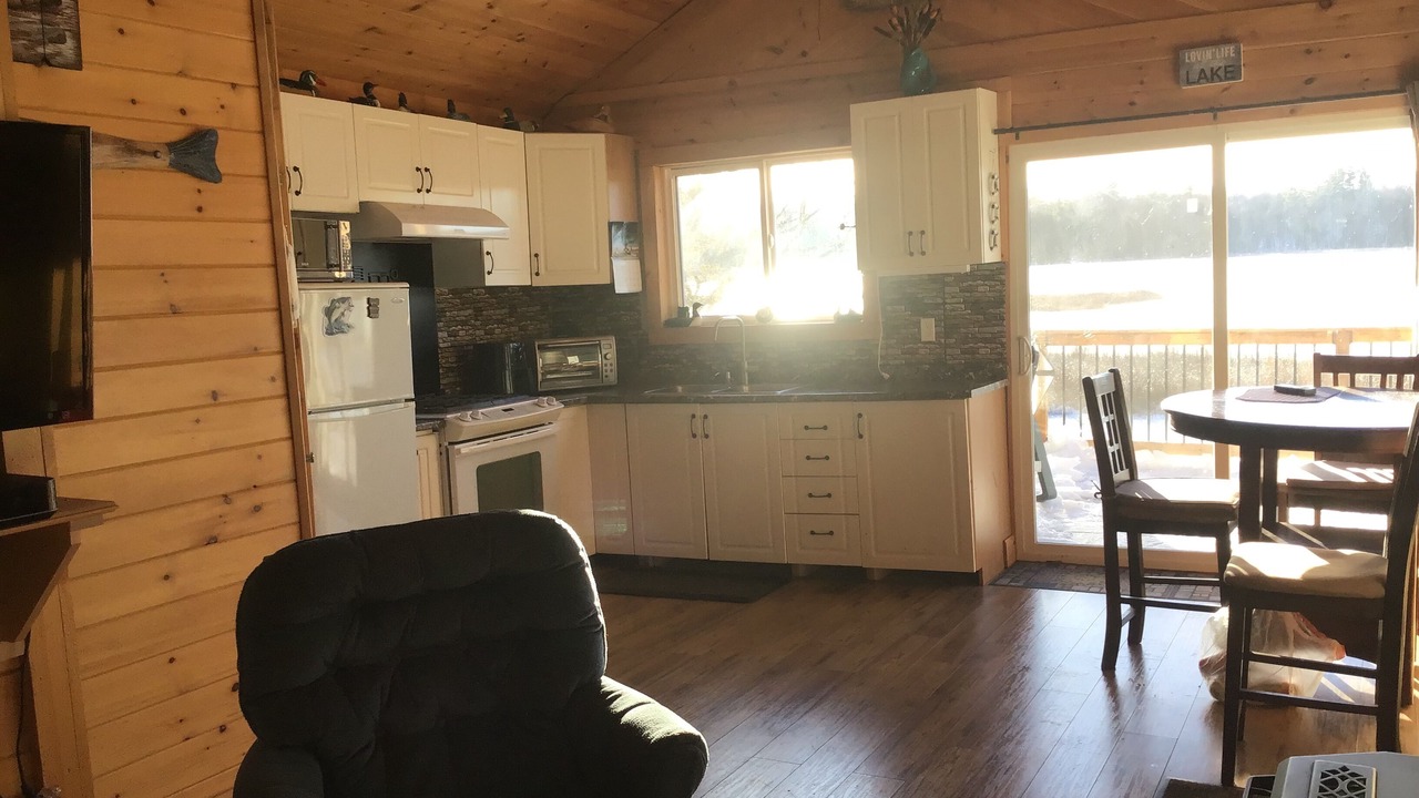 Photo of Kitchen in Lanark Highlands