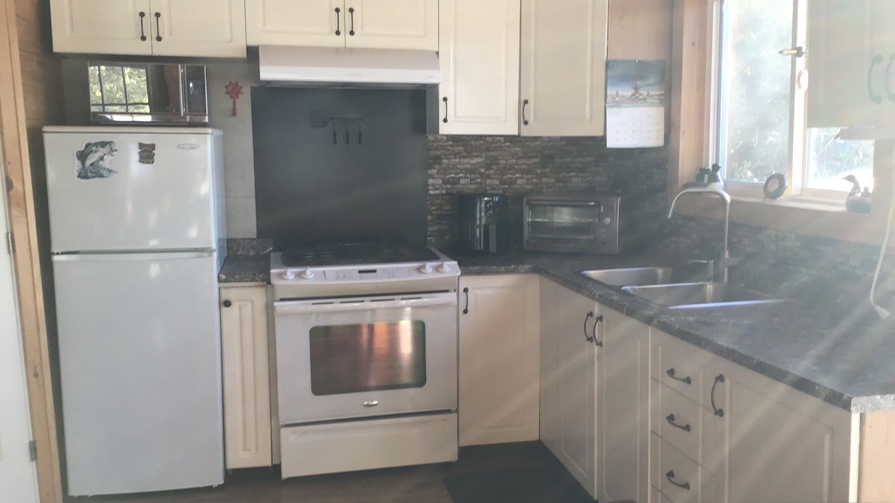 Photo of Kitchen in Lanark Highlands