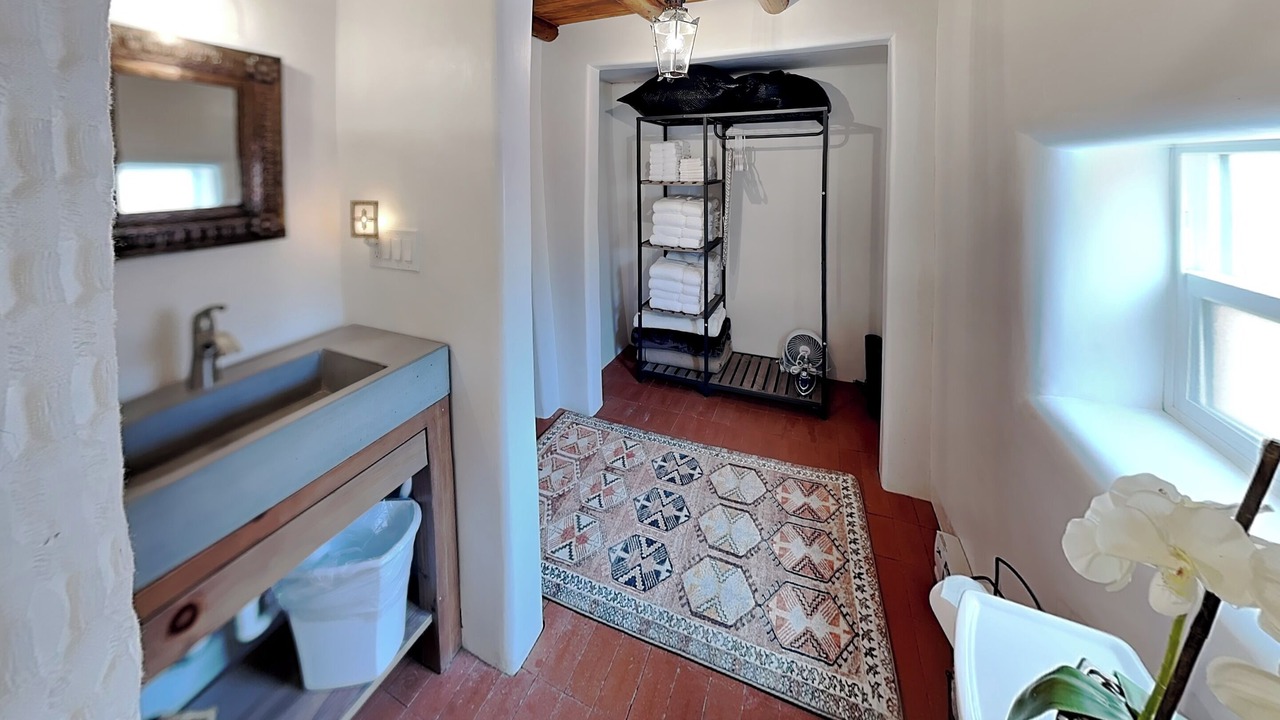 Photo of Bathroom in Chupadero