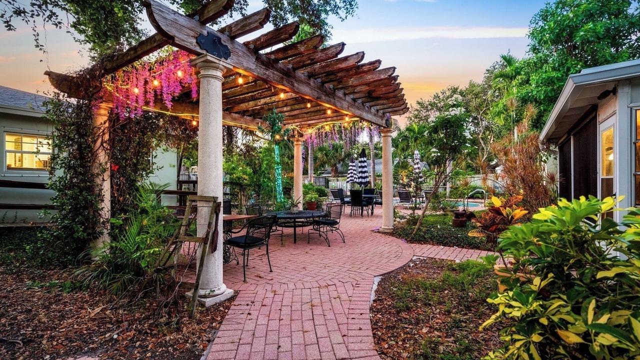 Photo of Outdoor in Mango Groves