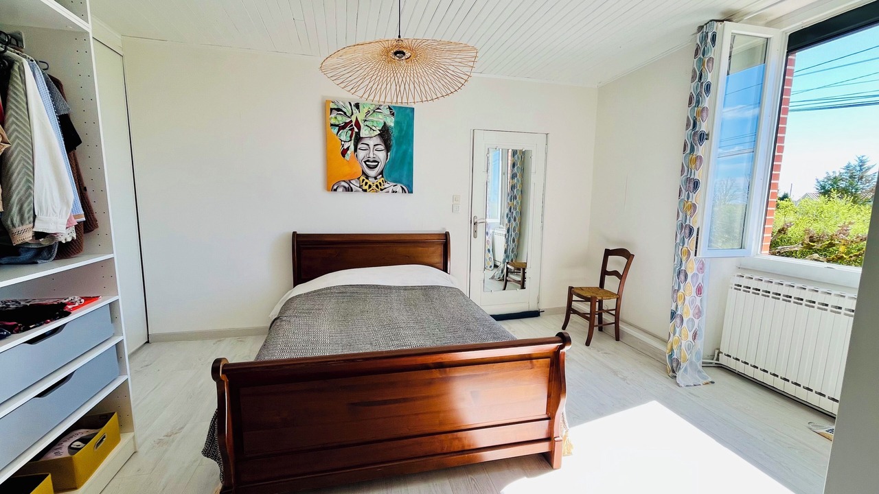 Photo of Bedroom in Combefa