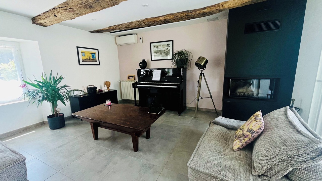 Photo of Livingroom in Combefa