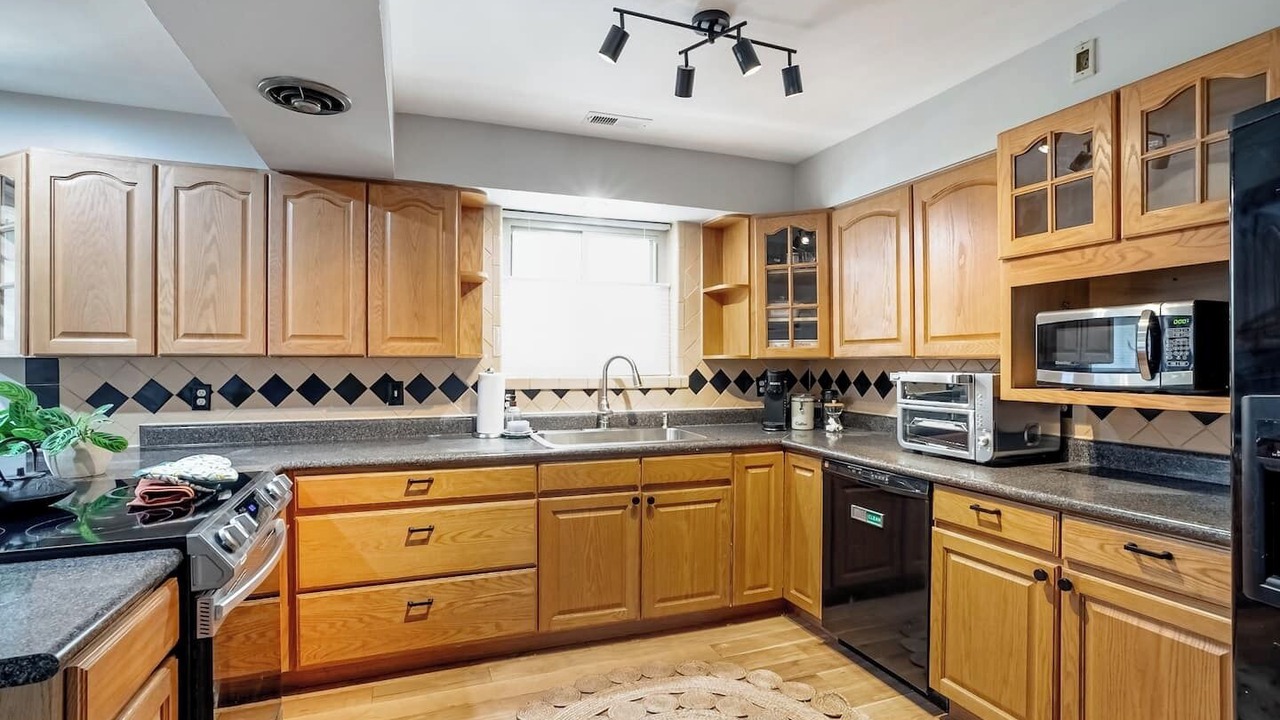 Photo of Kitchen in Barths