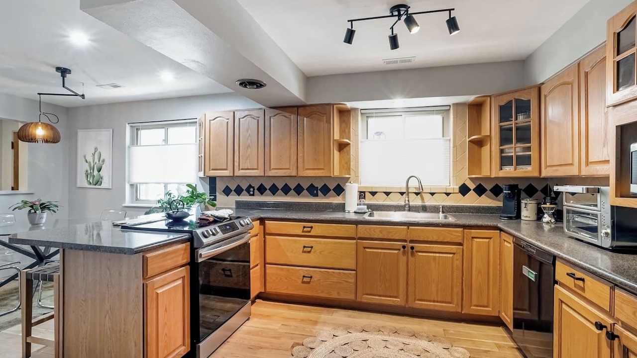 Photo of Kitchen in Barths