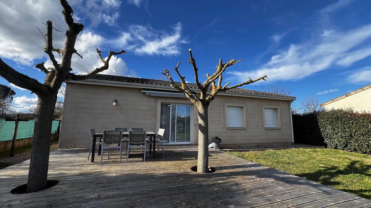 Photo of Outdoor in Montans