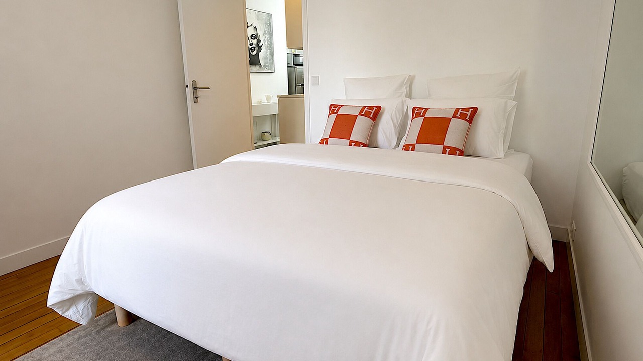 Photo of Bedroom in Passy