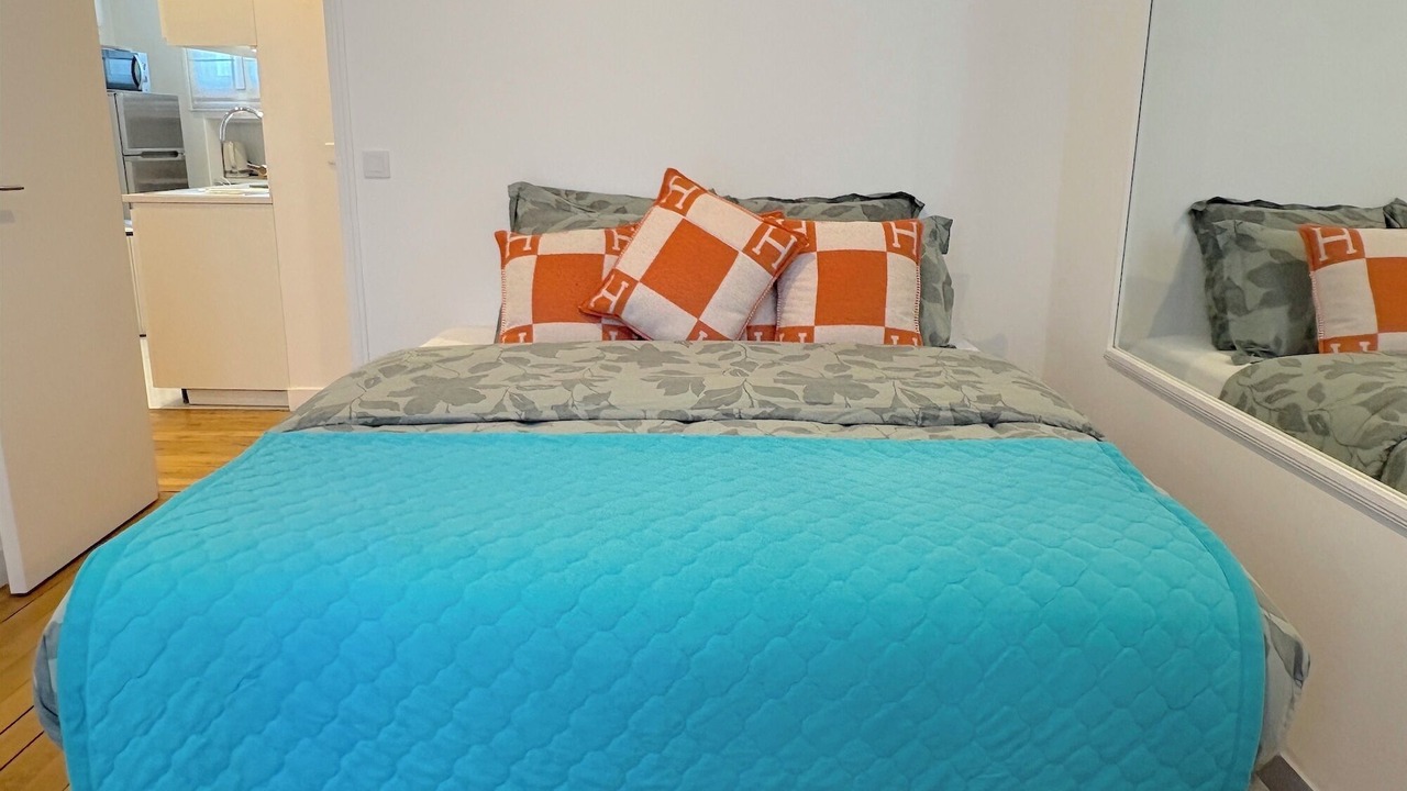 Photo of Bedroom in Passy