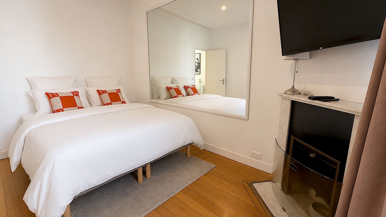 Photo of Bedroom in Passy