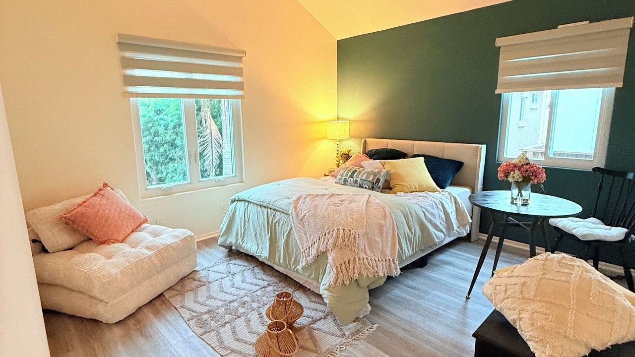 Photo of Bedroom in Hawthorne