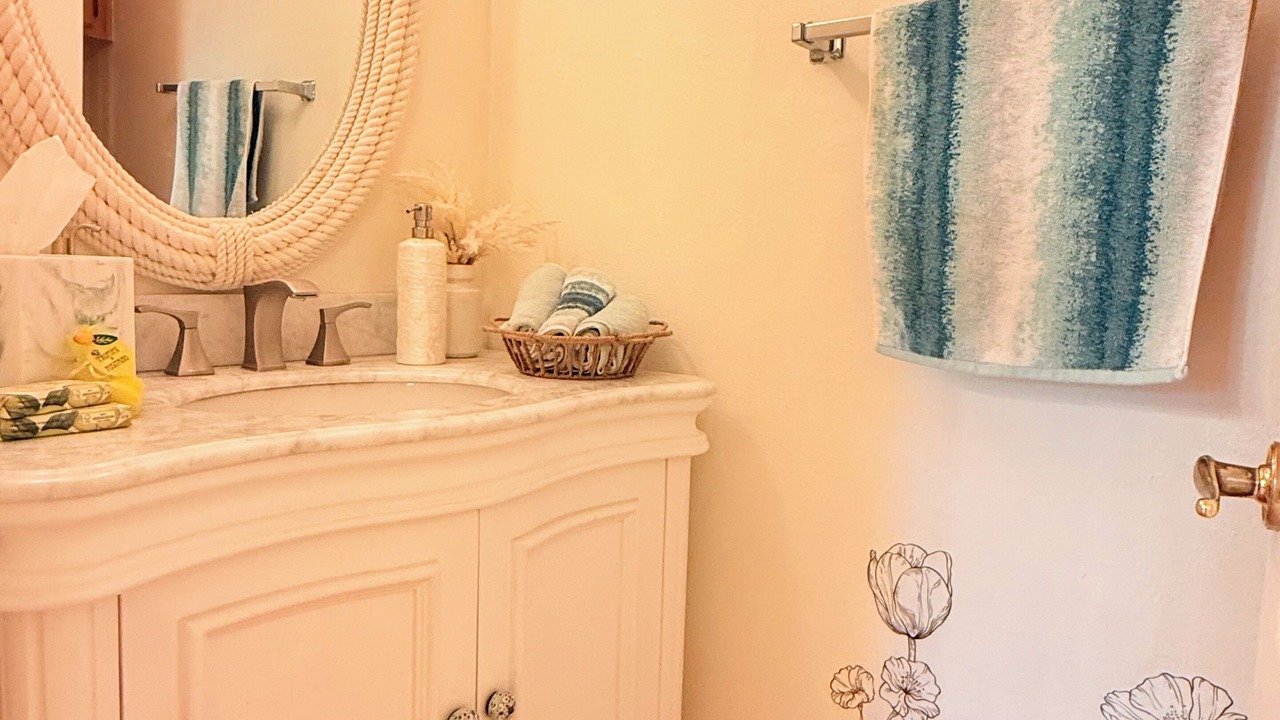 Photo of Bathroom in Hawthorne