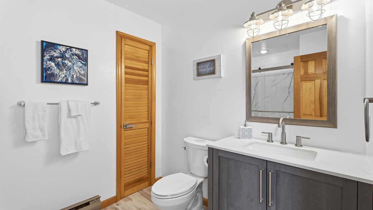 Photo of Bathroom in Ovid