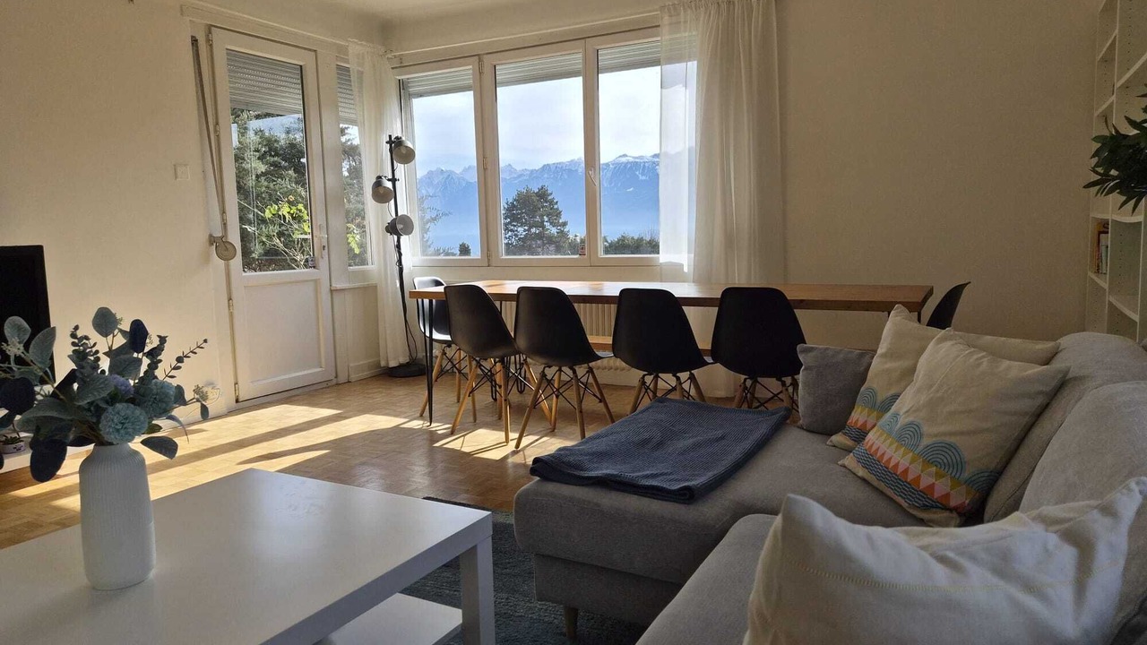 Photo of Livingroom in Pully