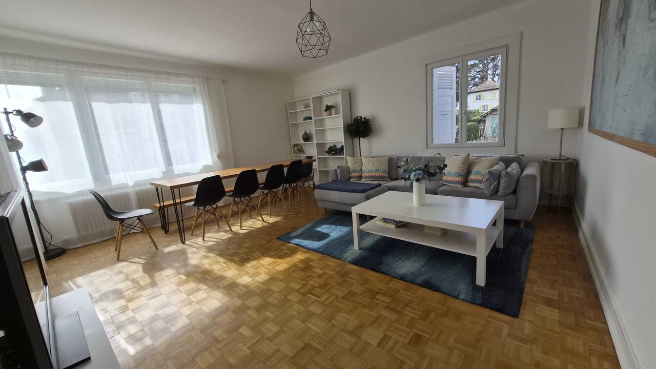 Photo of Livingroom in Pully