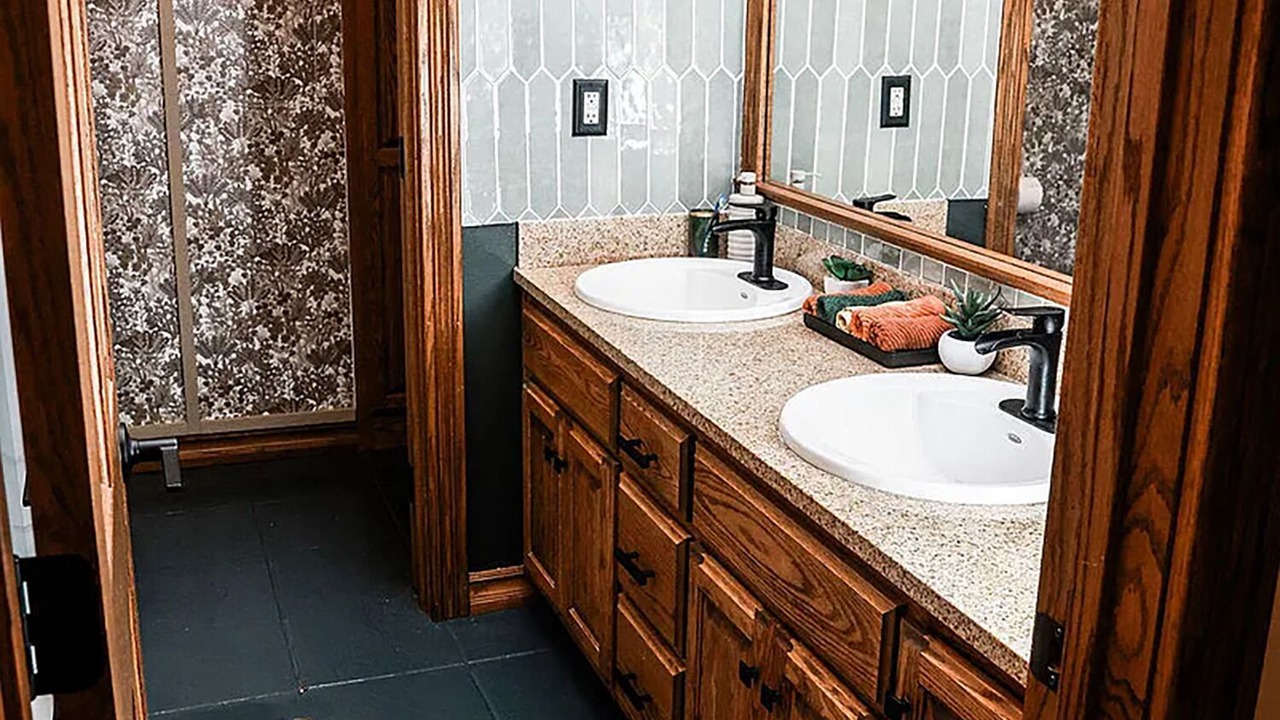 Photo of Bathroom in Treece