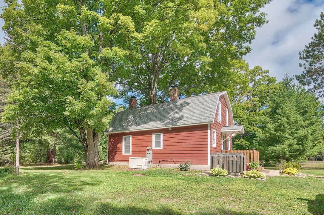 Photo of Outdoor in Levering