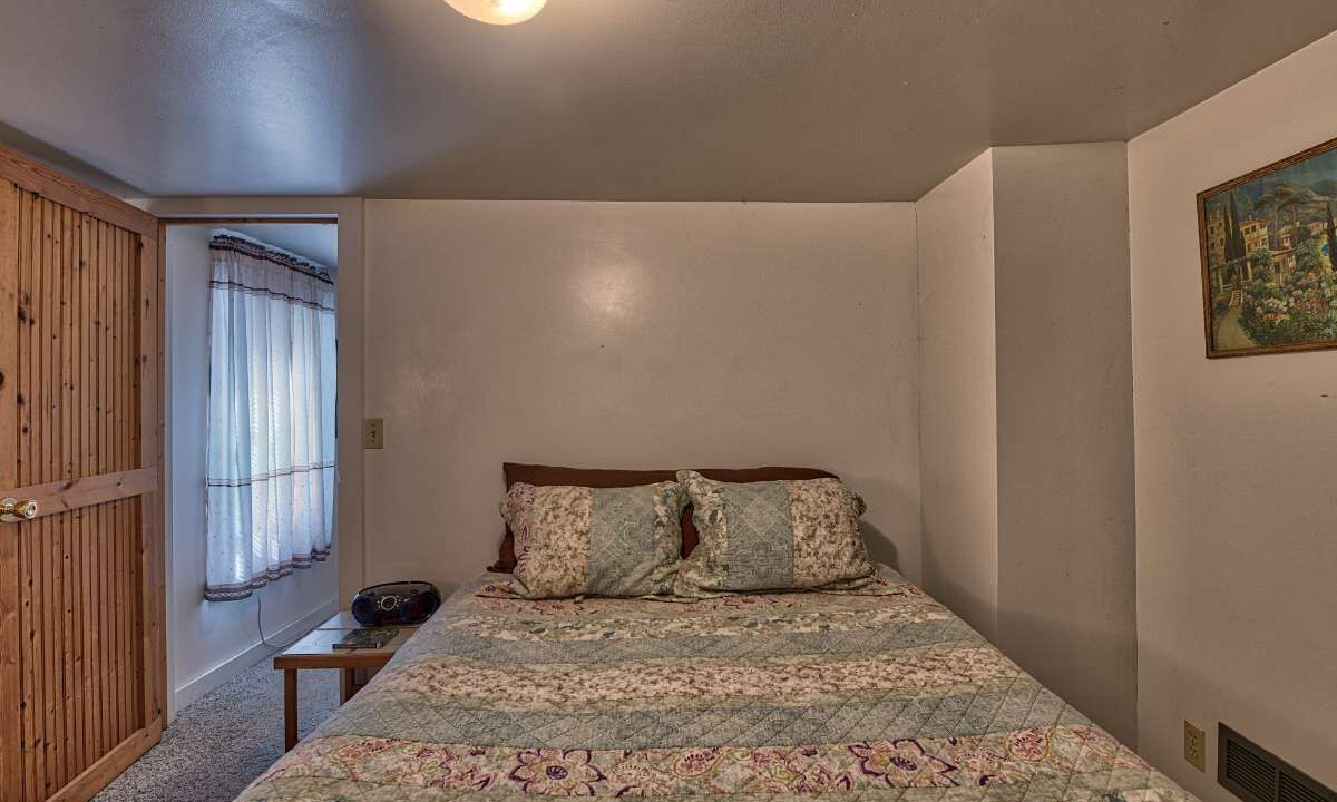 Photo of Bedroom in Levering