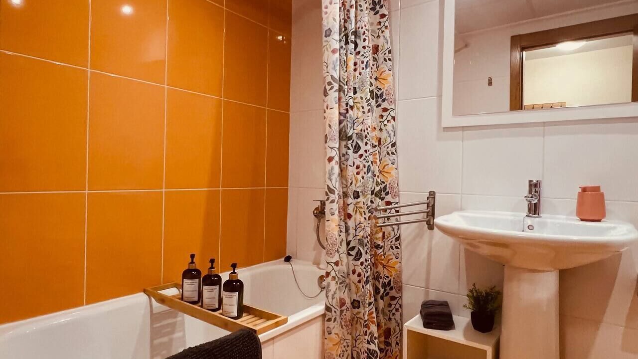 Photo of Bathroom in Calig
