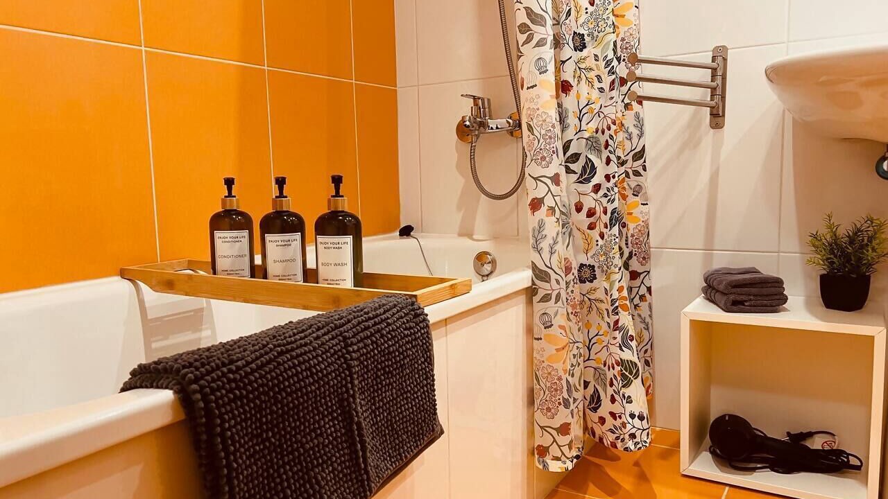 Photo of Bathroom in Calig