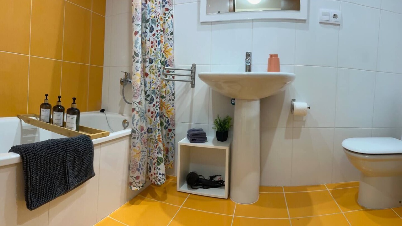 Photo of Bathroom in Calig