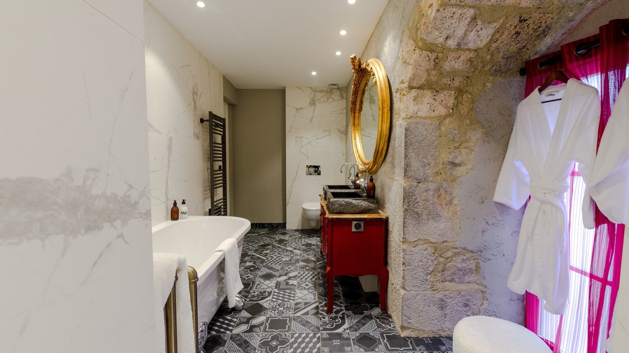 Photo of Bathroom in Cruet
