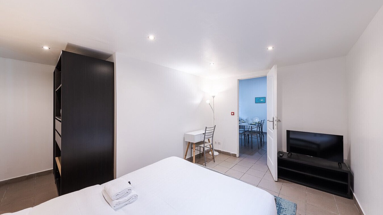 Photo of Bedroom in Neuilly-Plaisance