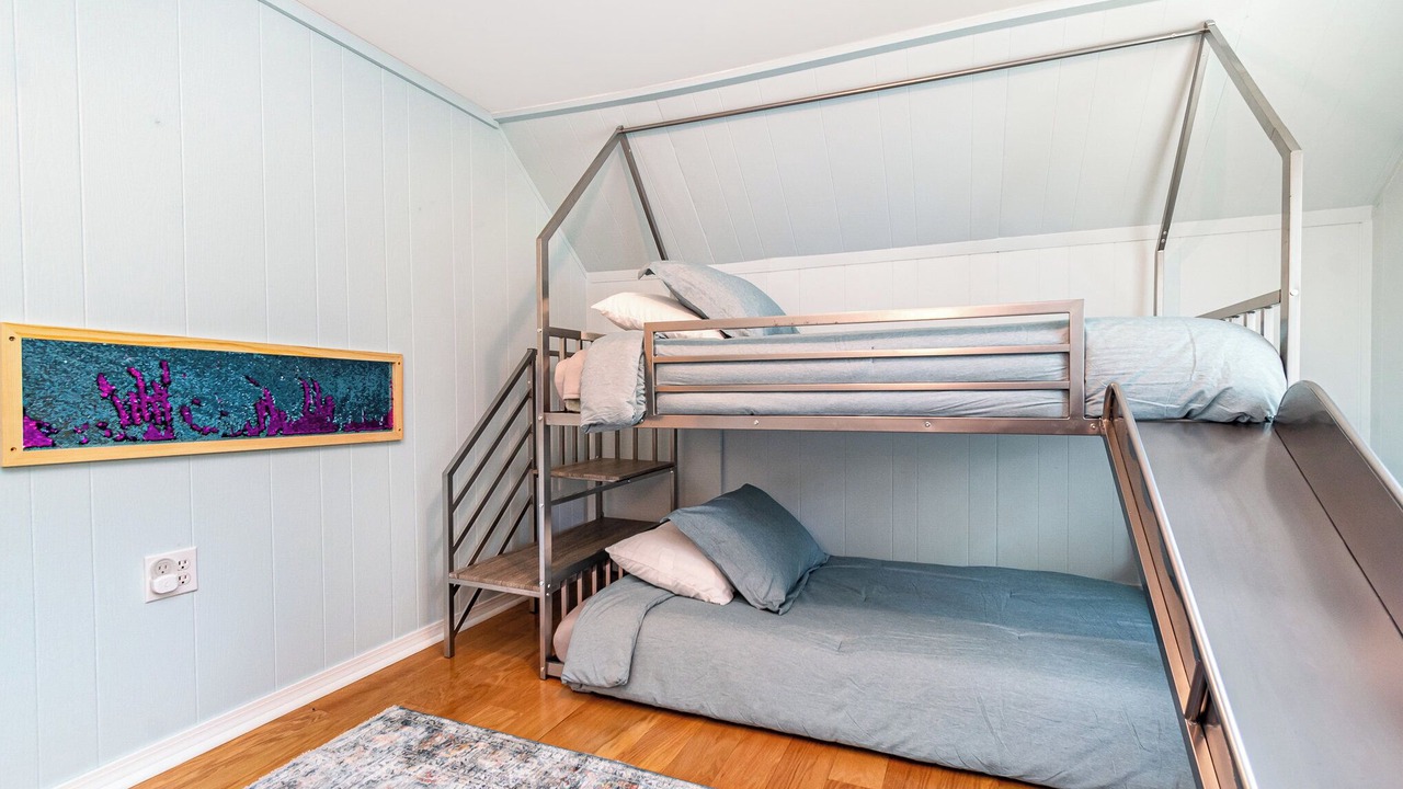 Photo of Bedroom in Alger