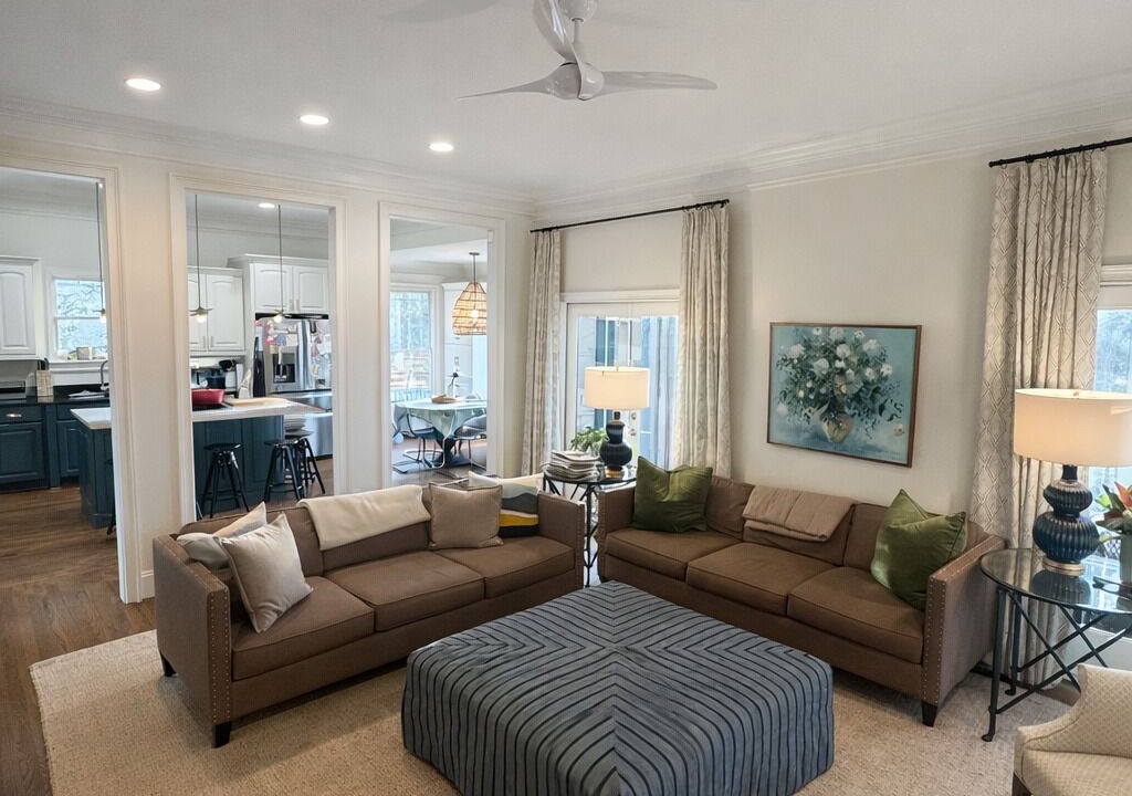 Photo of Livingroom in Morningside-Lenox Park