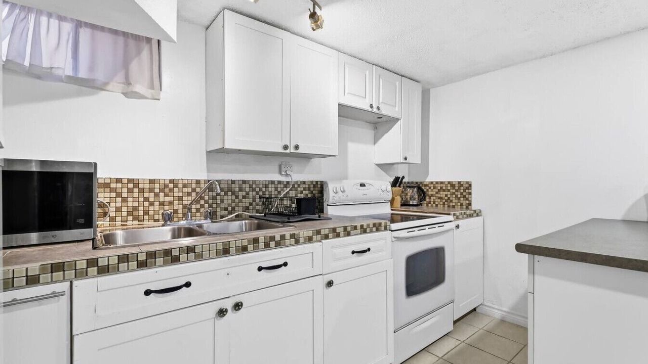 Photo of Kitchen in Port Weller