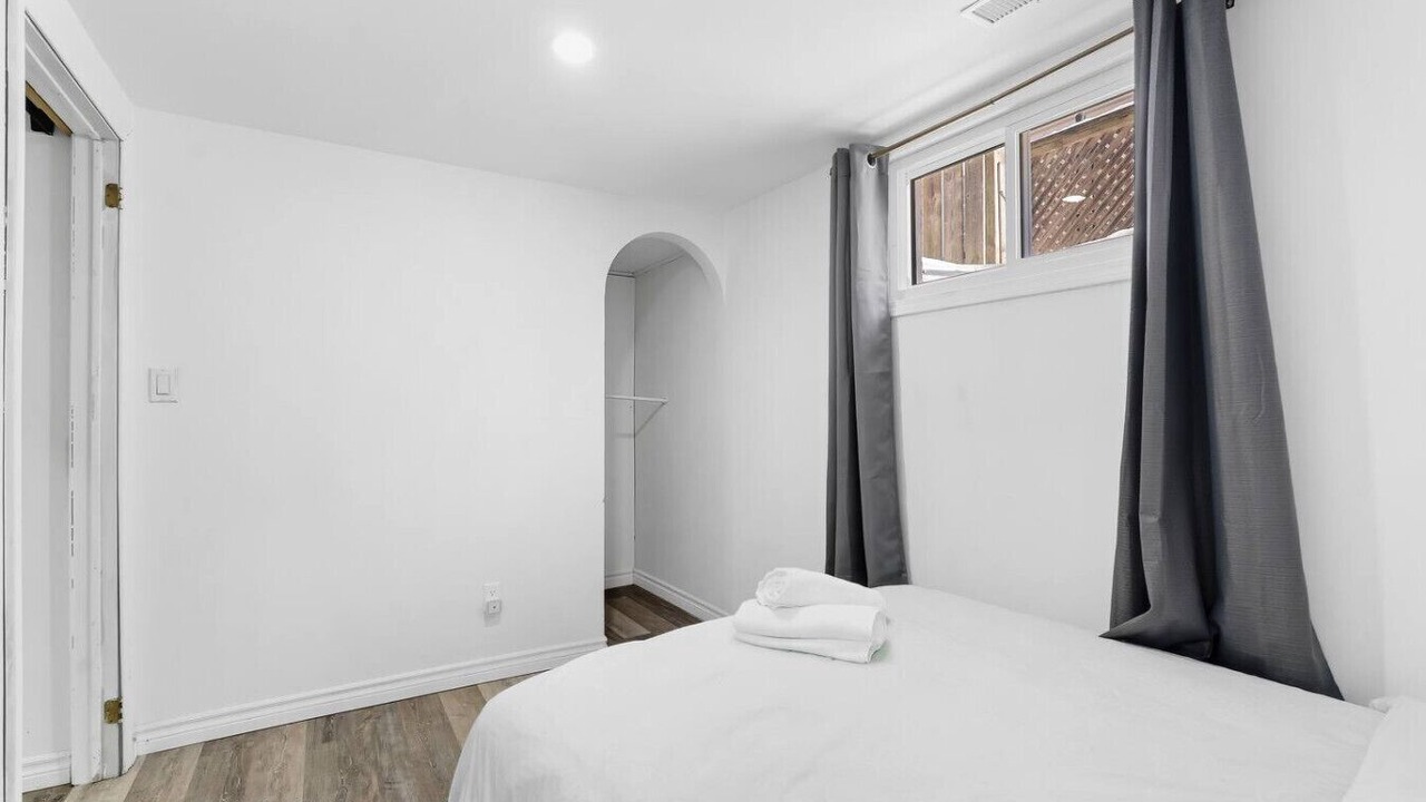 Photo of Bedroom in Port Weller