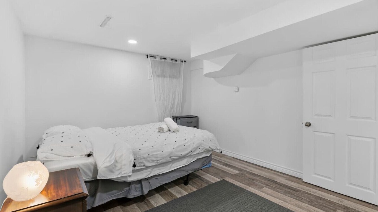Photo of Bedroom in Port Weller