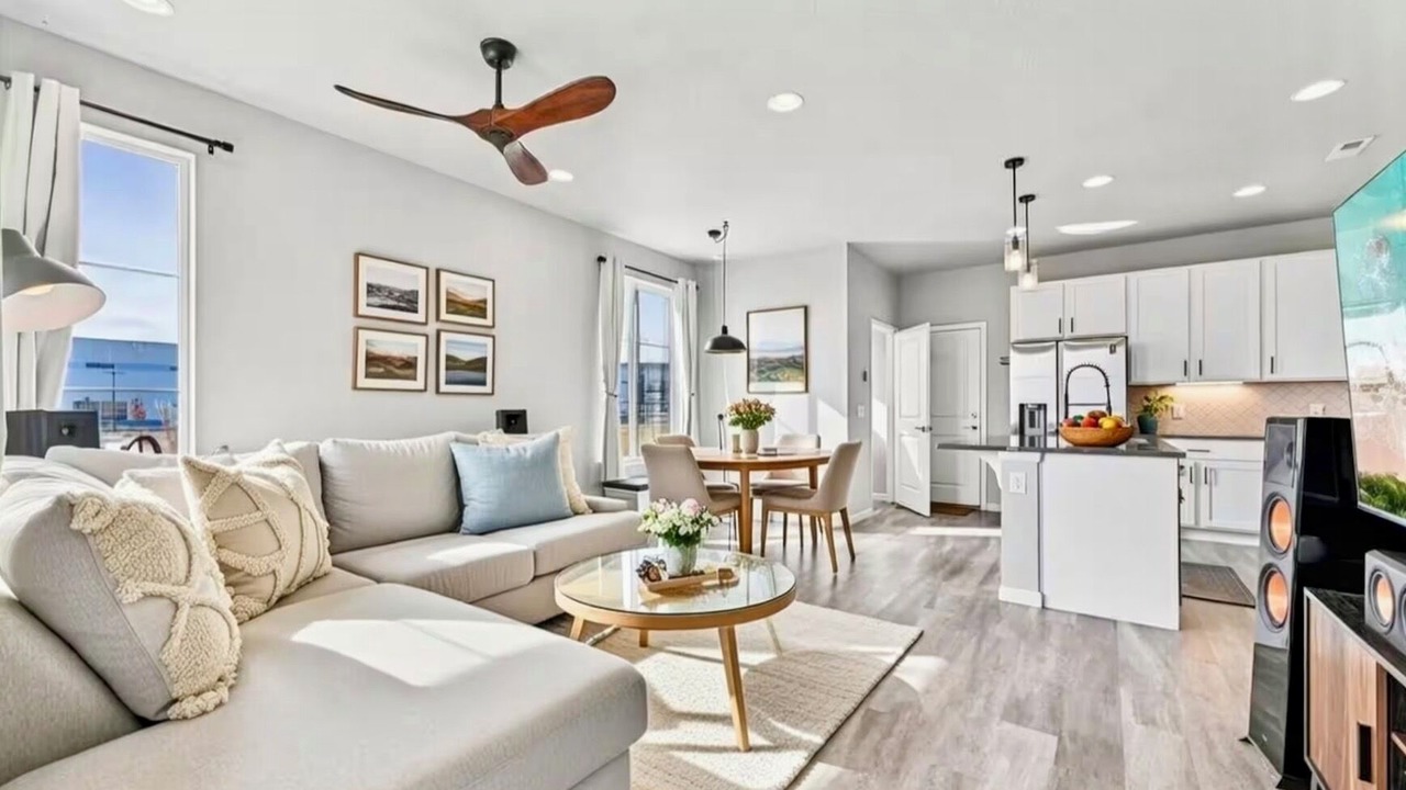 Photo of Livingroom in Arvada