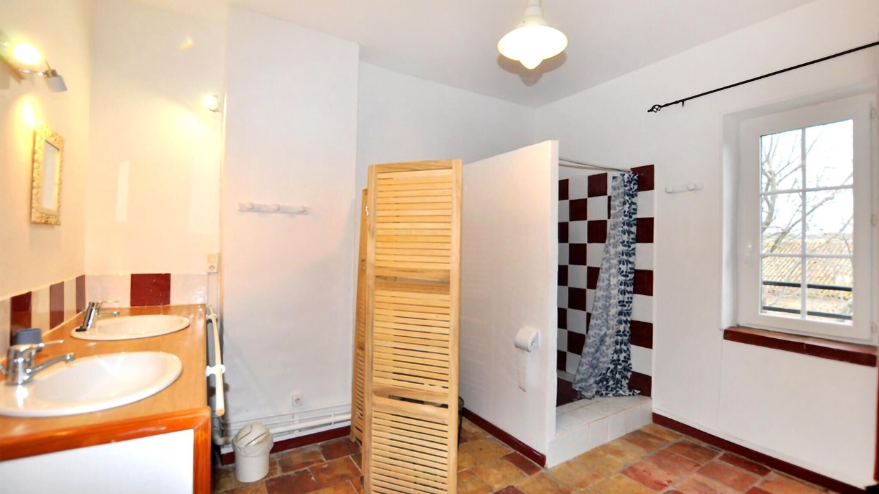Photo of Bathroom in Portel-des-Corbieres